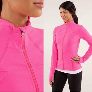 Lululemon • Forme Jacket Pinkelicious Luon hot pink zip front running workout